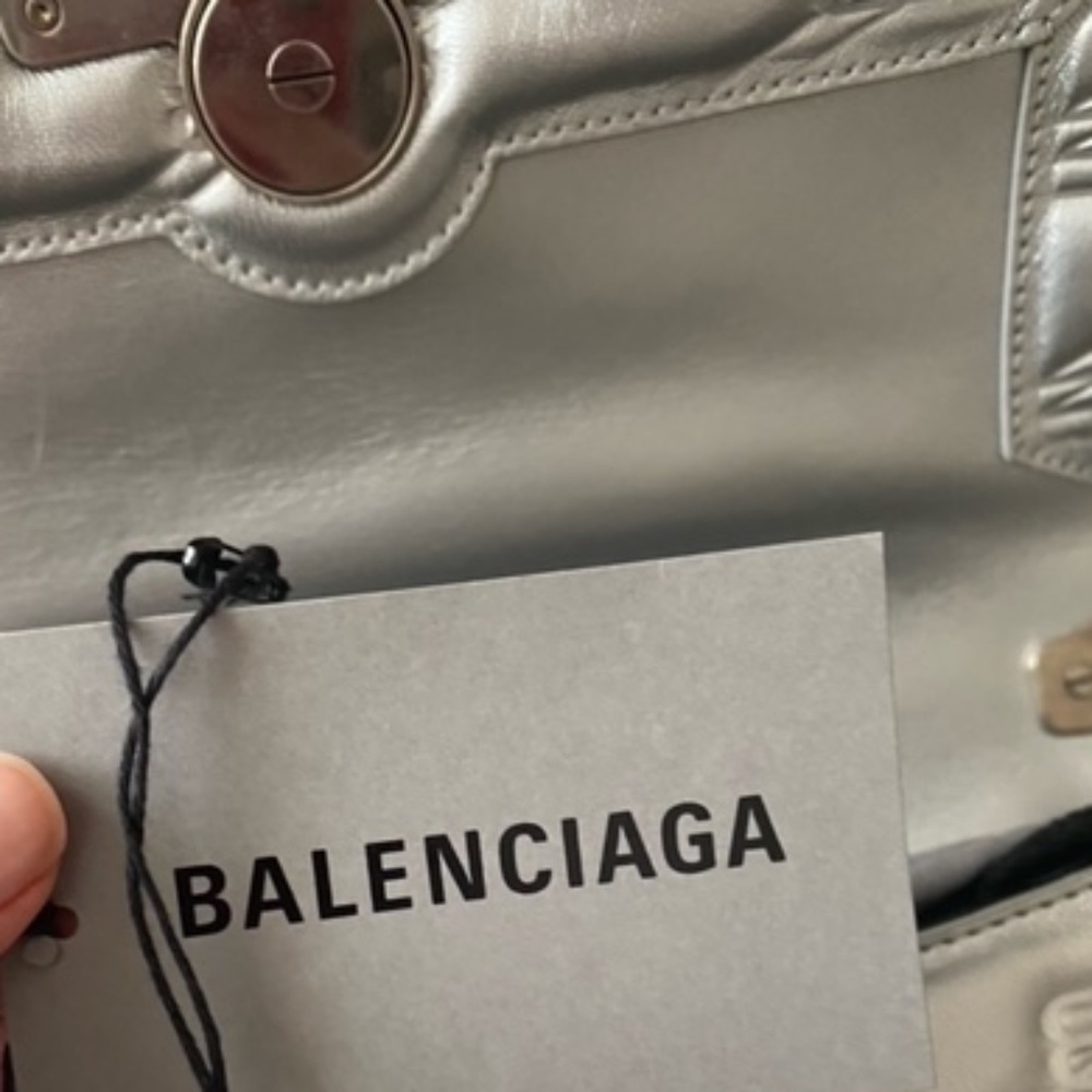 NWT Silver BALENCIAGA Triplet BB monogram shoulder bag - Picture 4 of 12